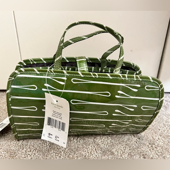 Kate Spade Makeup Case Set - Picture 2 of 12